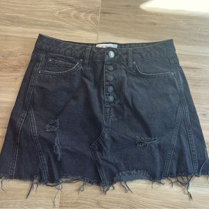 FREE PEOPLE / WE THE FREE BLACK DENIM MINI SKIRT SIZE 28